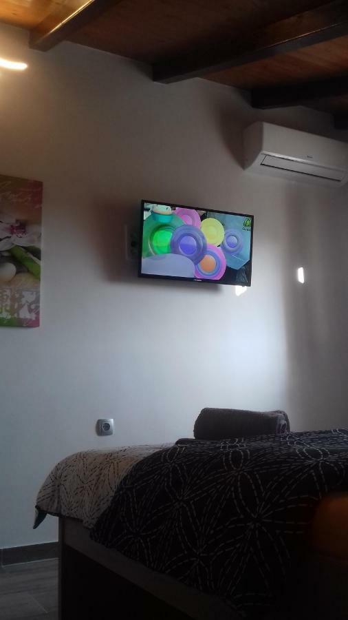 Holiday Home Nora**** Loznati Cres Εξωτερικό φωτογραφία