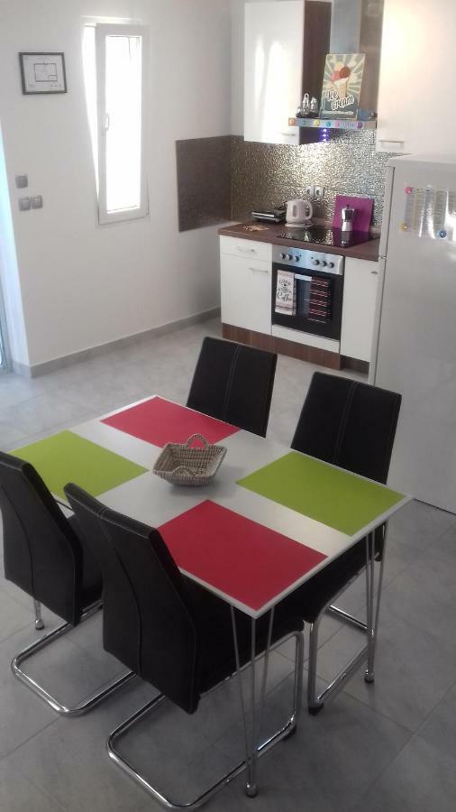 Holiday Home Nora**** Loznati Cres Εξωτερικό φωτογραφία